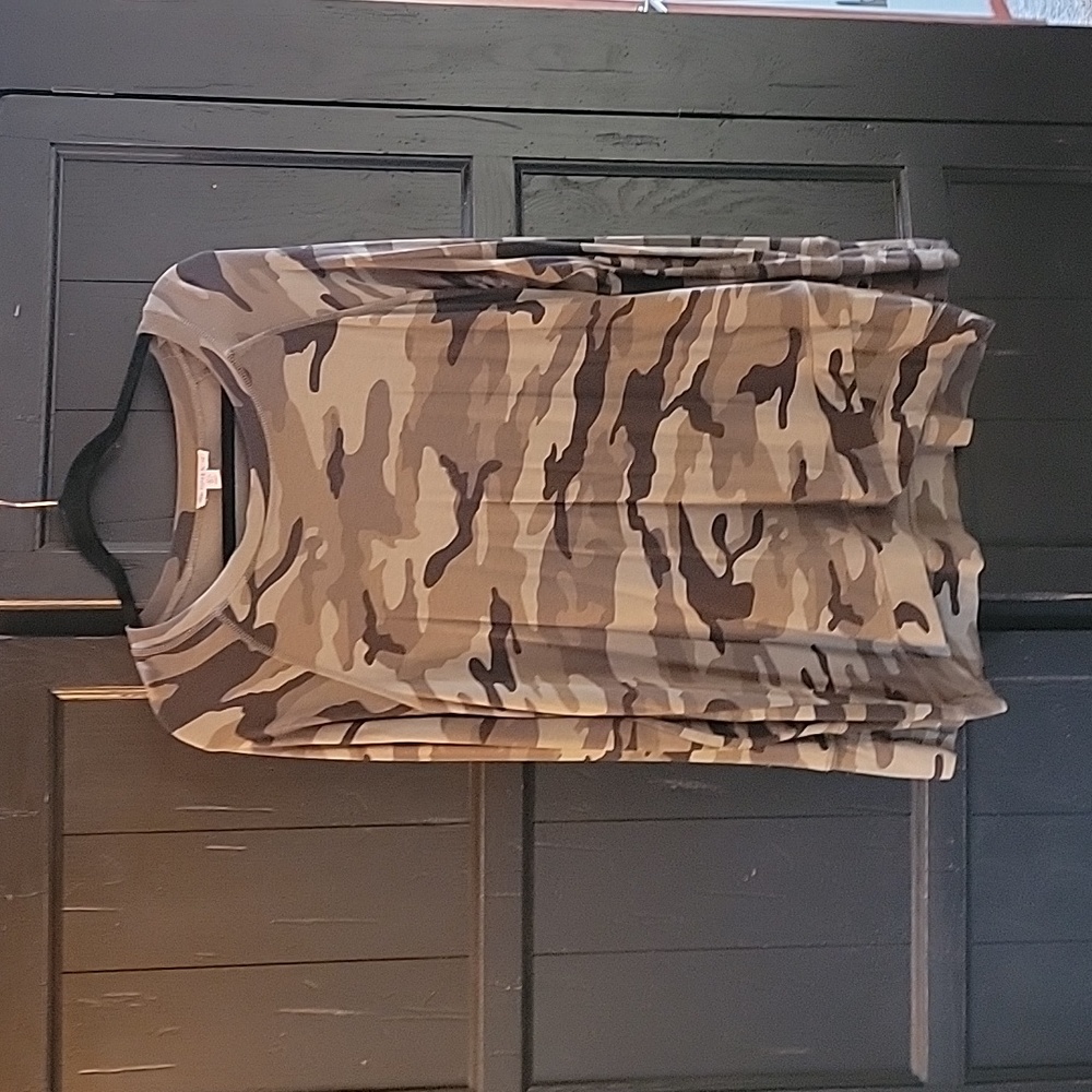 green brown camo tunic size L long sleeve with hand thumb hole long soft viscose